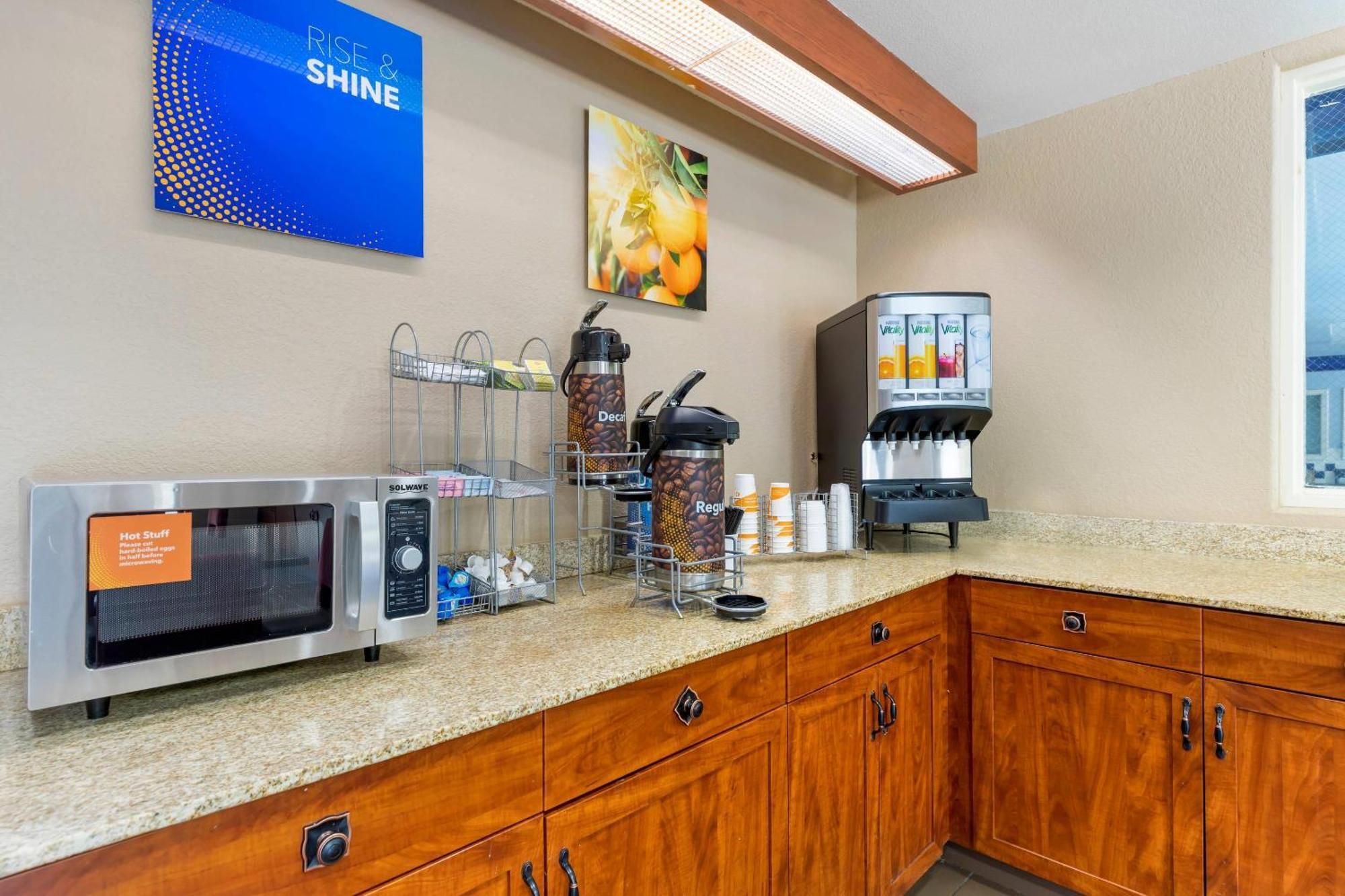 Comfort Suites Lakewood - Denver Exterior foto